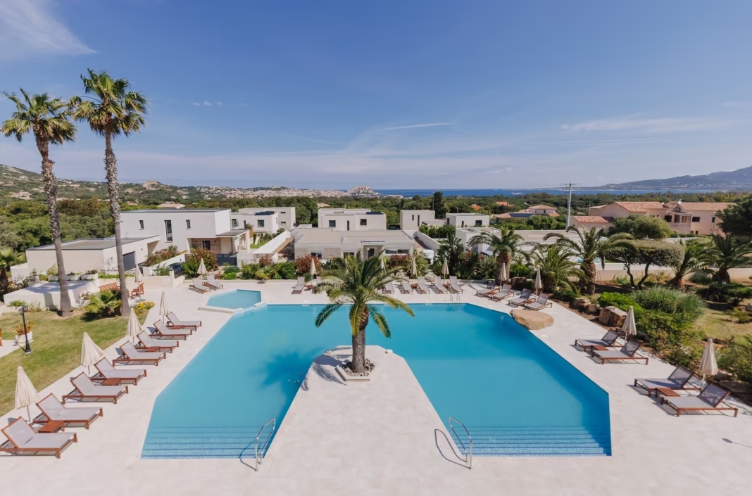 l’Hôtel Corsica : Conquest of the paradise l’Hôtel Corsica : Conquest of the paradise
