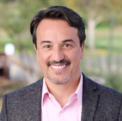 Fred Farina : à Los Angeles, le Corse qui transforme les découvertes en entreprises Fred Farina : à Los Angeles, le Corse qui transforme les découvertes en entreprises